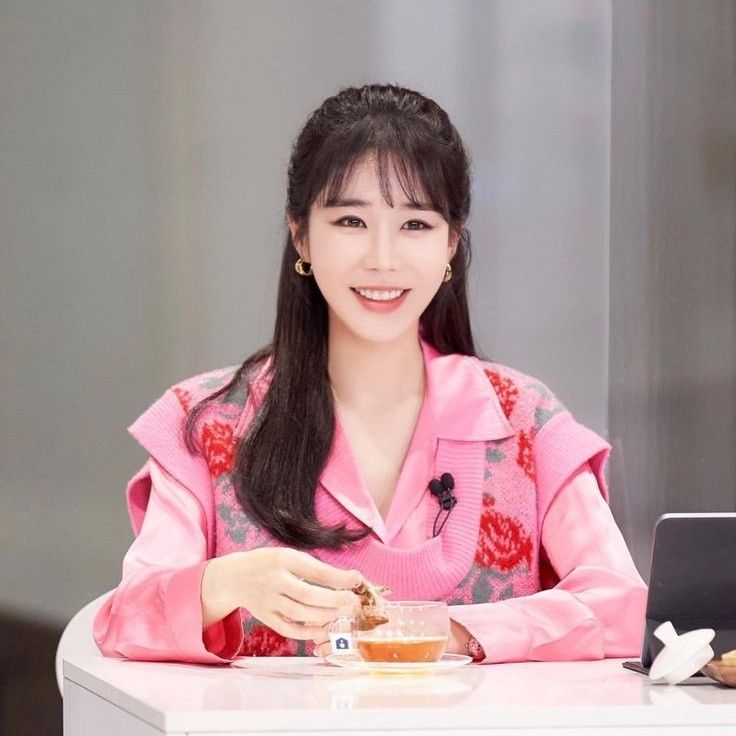 A moment captured by a fan of Yoo Inna