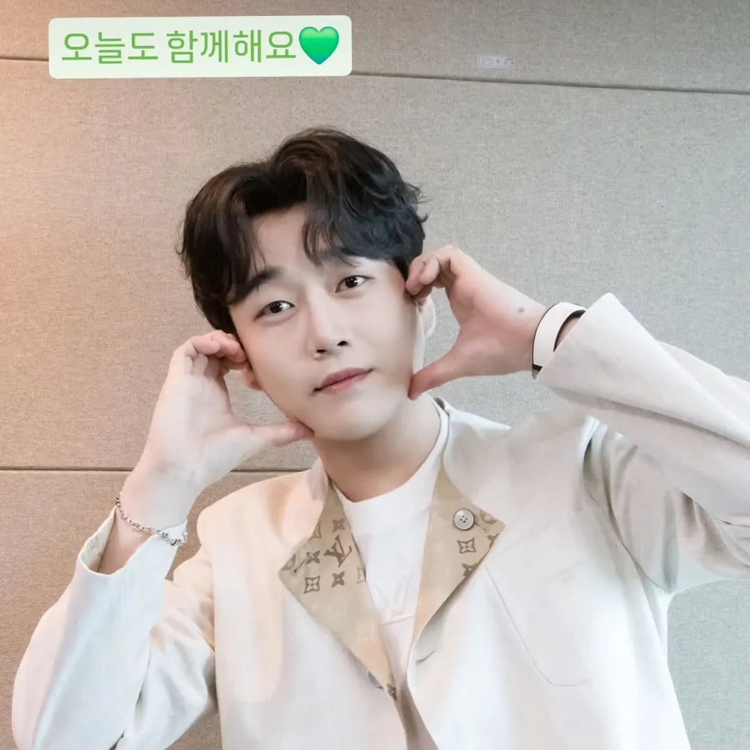 Recent activity shot of Hwang Youngwoong