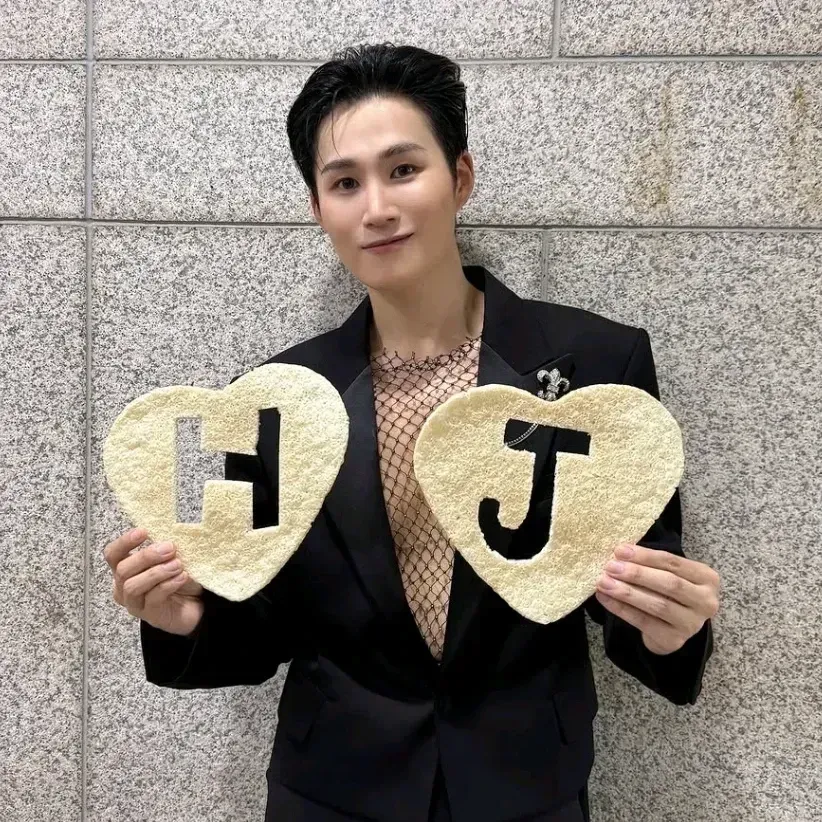 김희재의 비하인드 컷