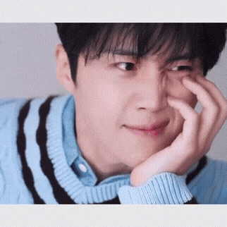 Behind-the-scenes cut of Kim Seonho
