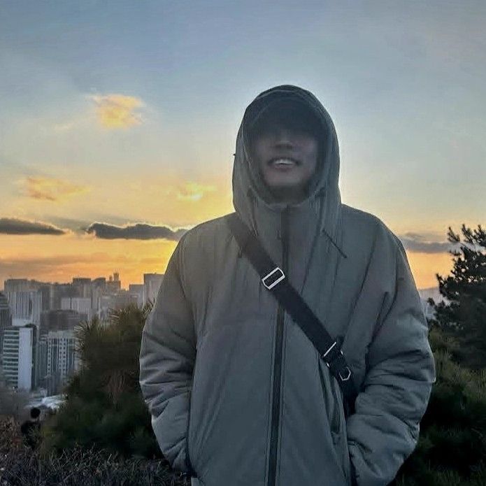 Behind-the-scenes cut of Lee Seungyoon