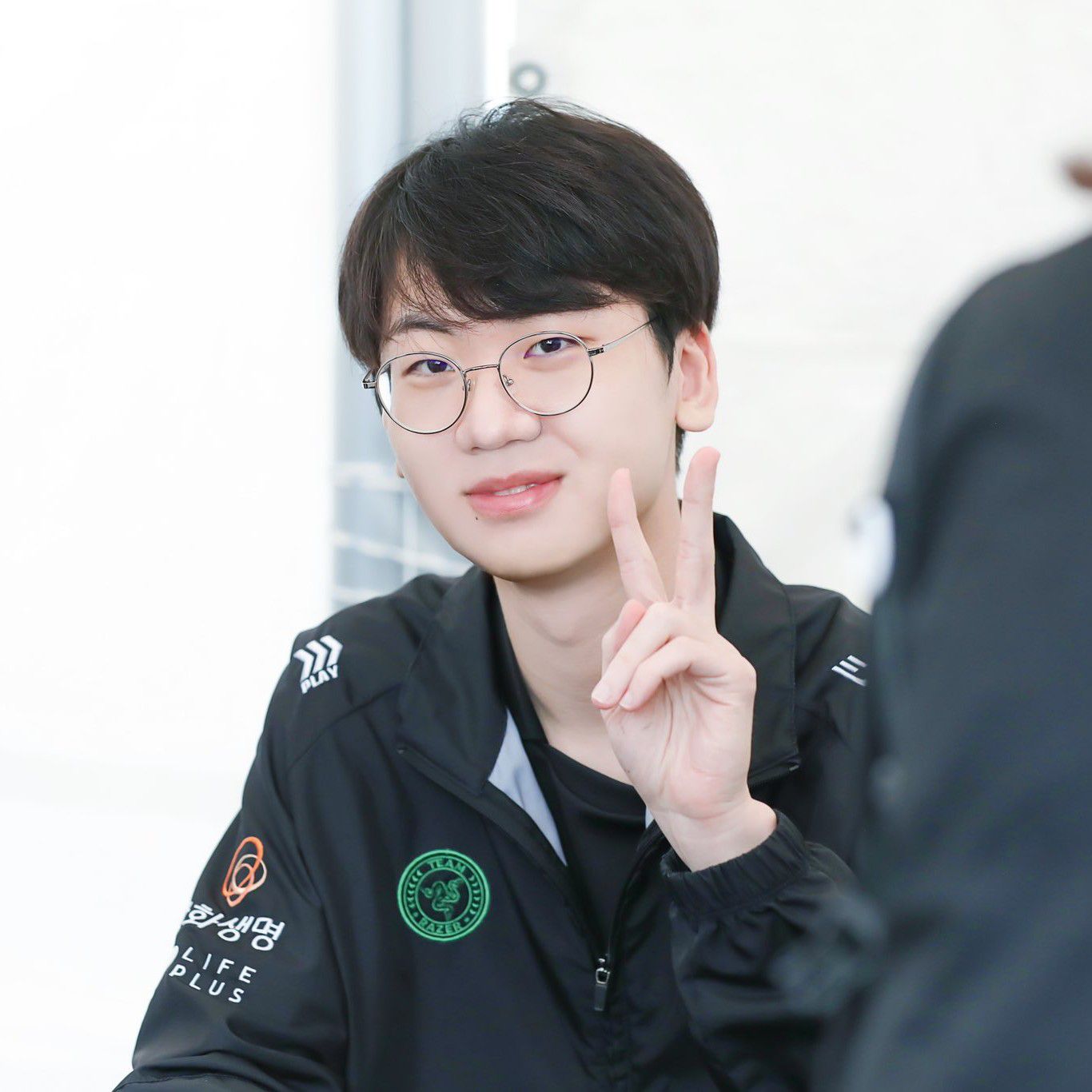 Behind-the-scenes cut of Doran