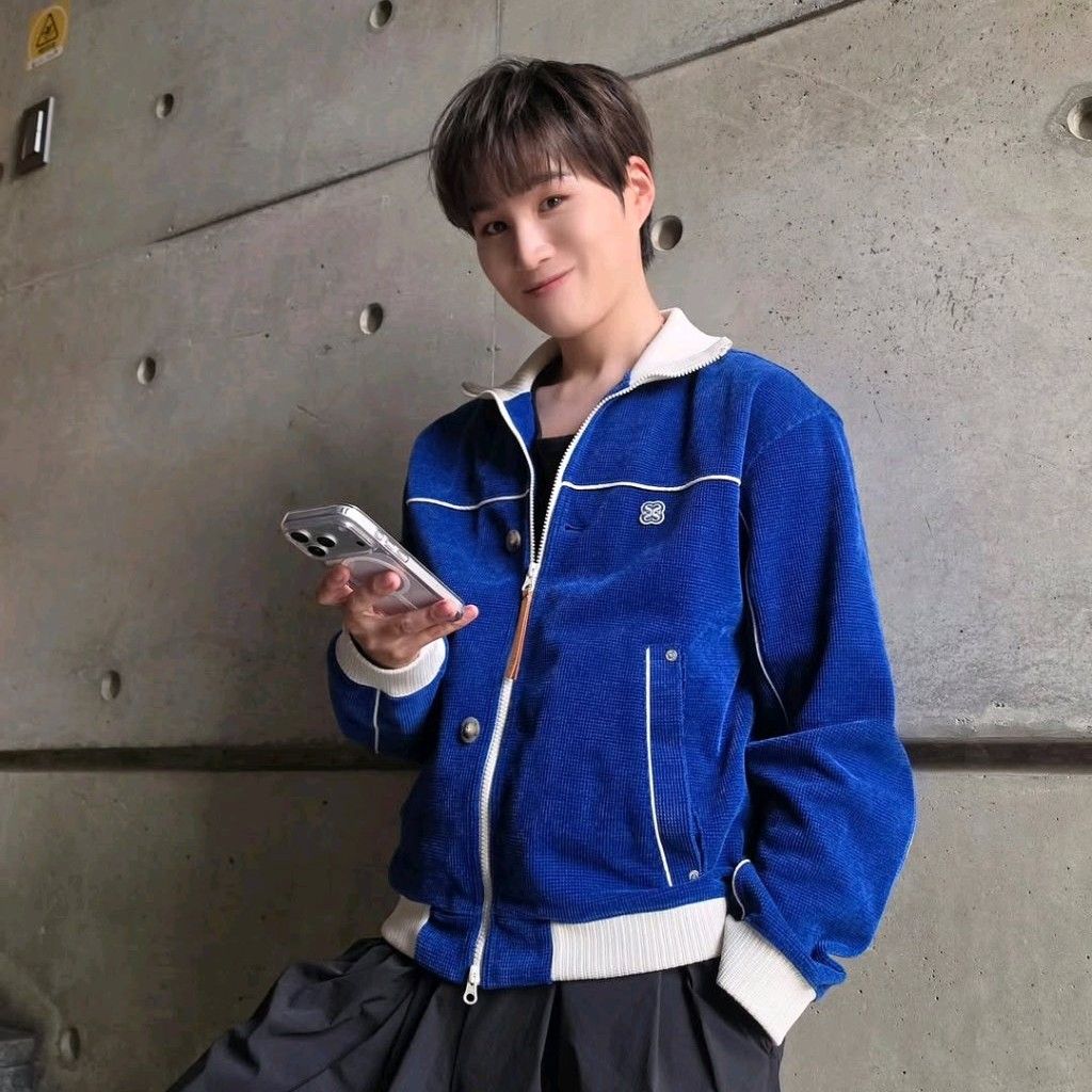 김희재의 비하인드 컷