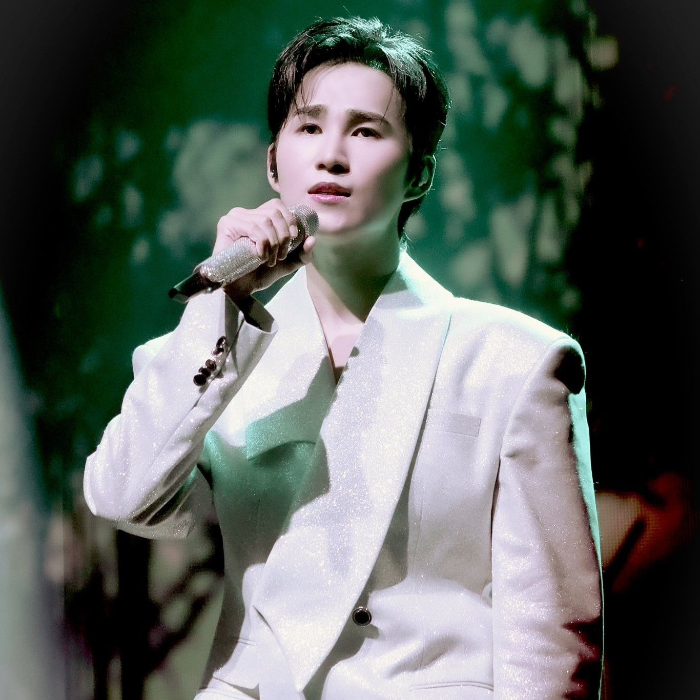 김희재의 비하인드 컷