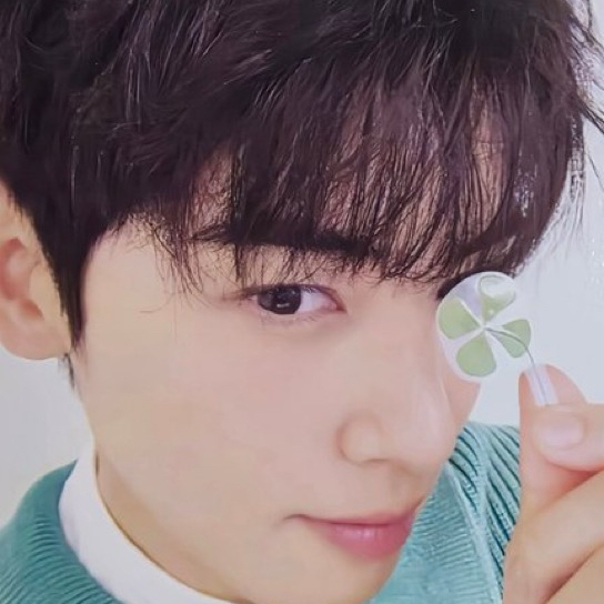 Recent activity shot of Cha Eunwoo