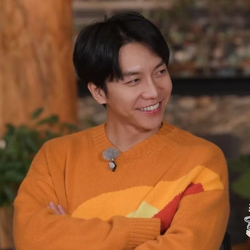 Latest photo of Lee Seunggi