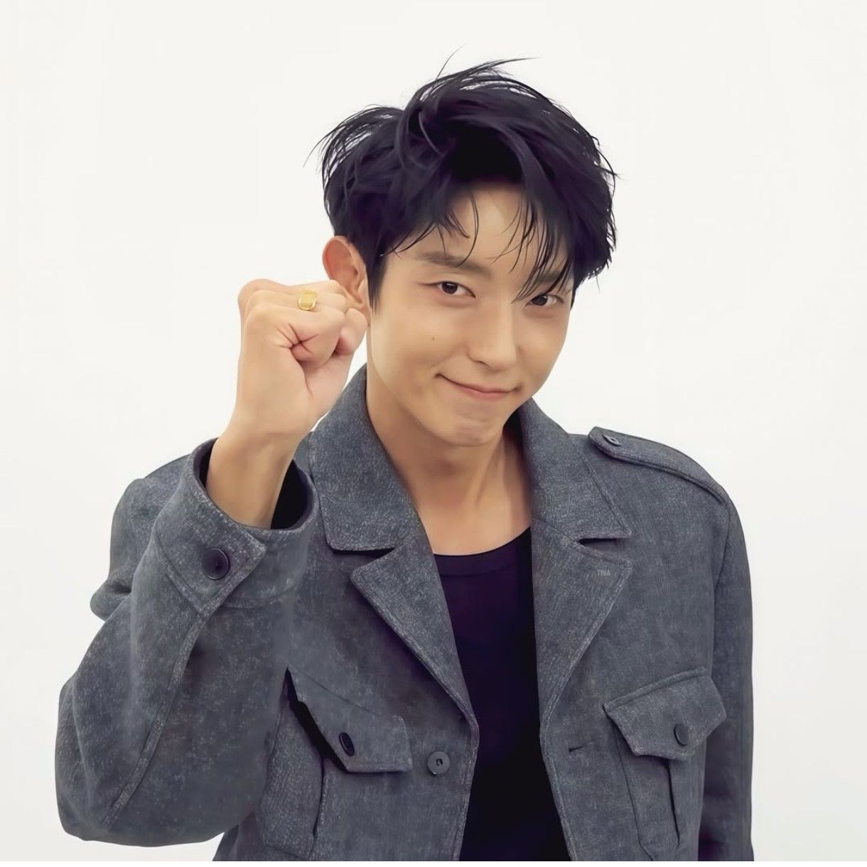 Recent activity shot of Lee Joongi