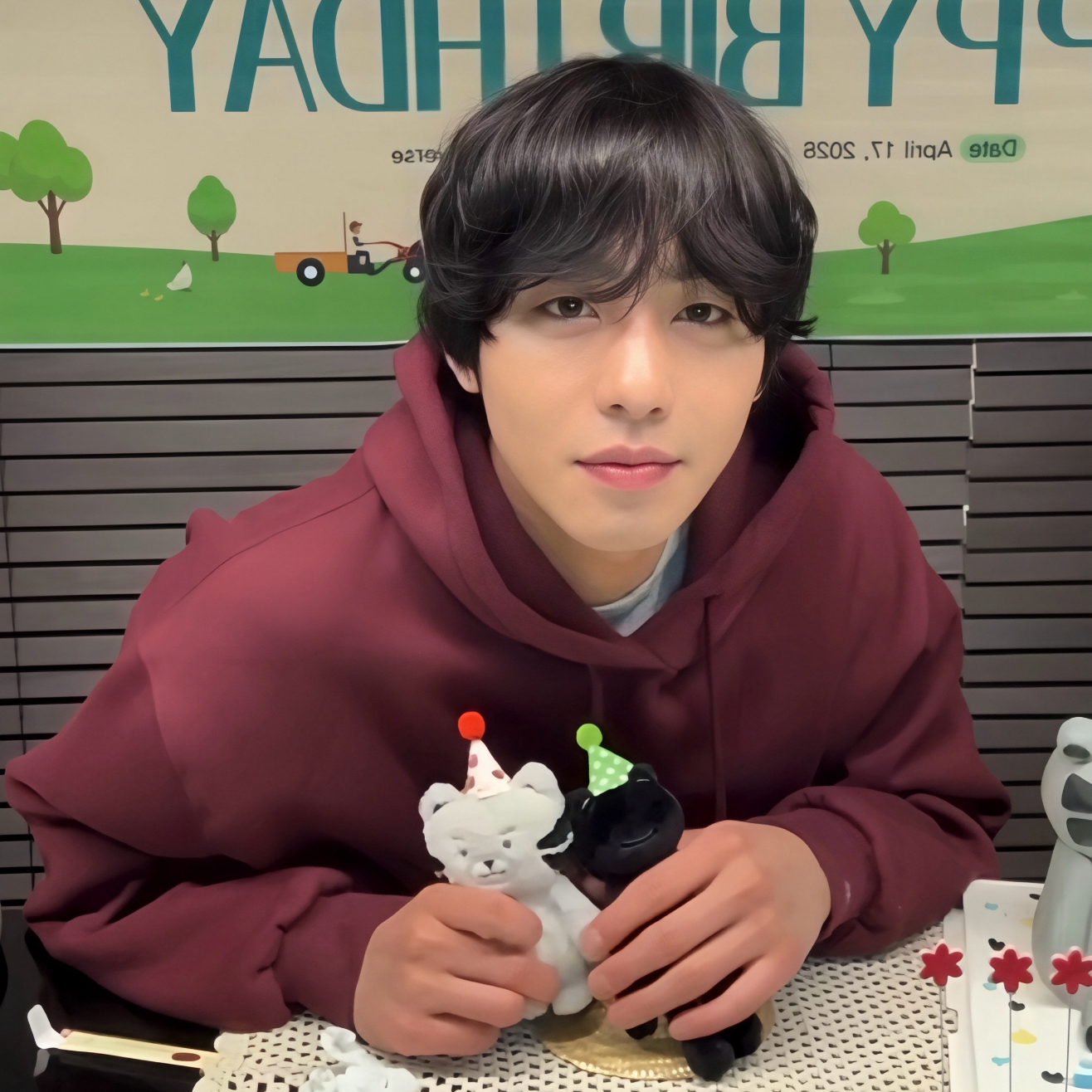 粉丝拍下的安孝燮瞬间