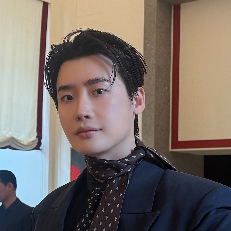 李鍾碩的最新照片