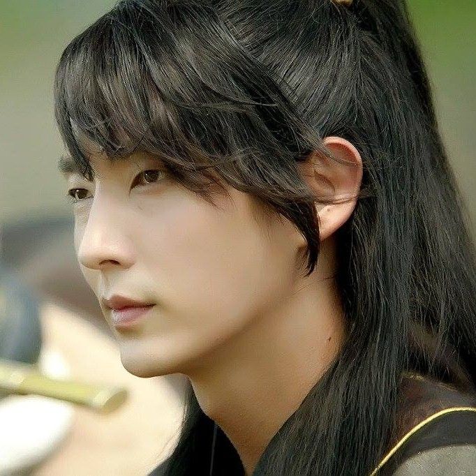 Recent activity shot of Lee Joongi