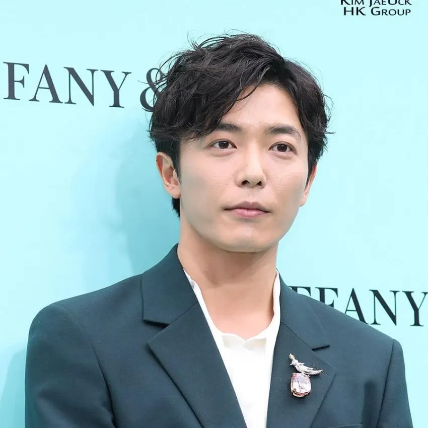 金材昱的最新照片