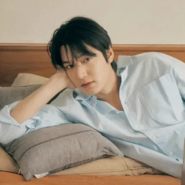 Recent activity shot of Lee Minho