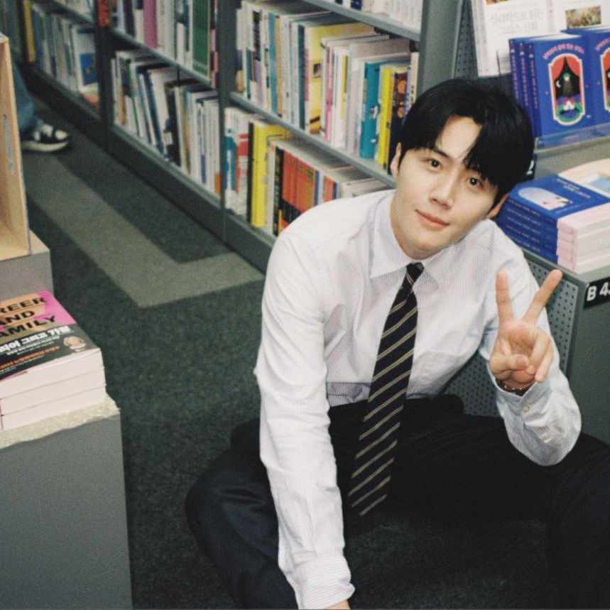 金宣虎的最新照片