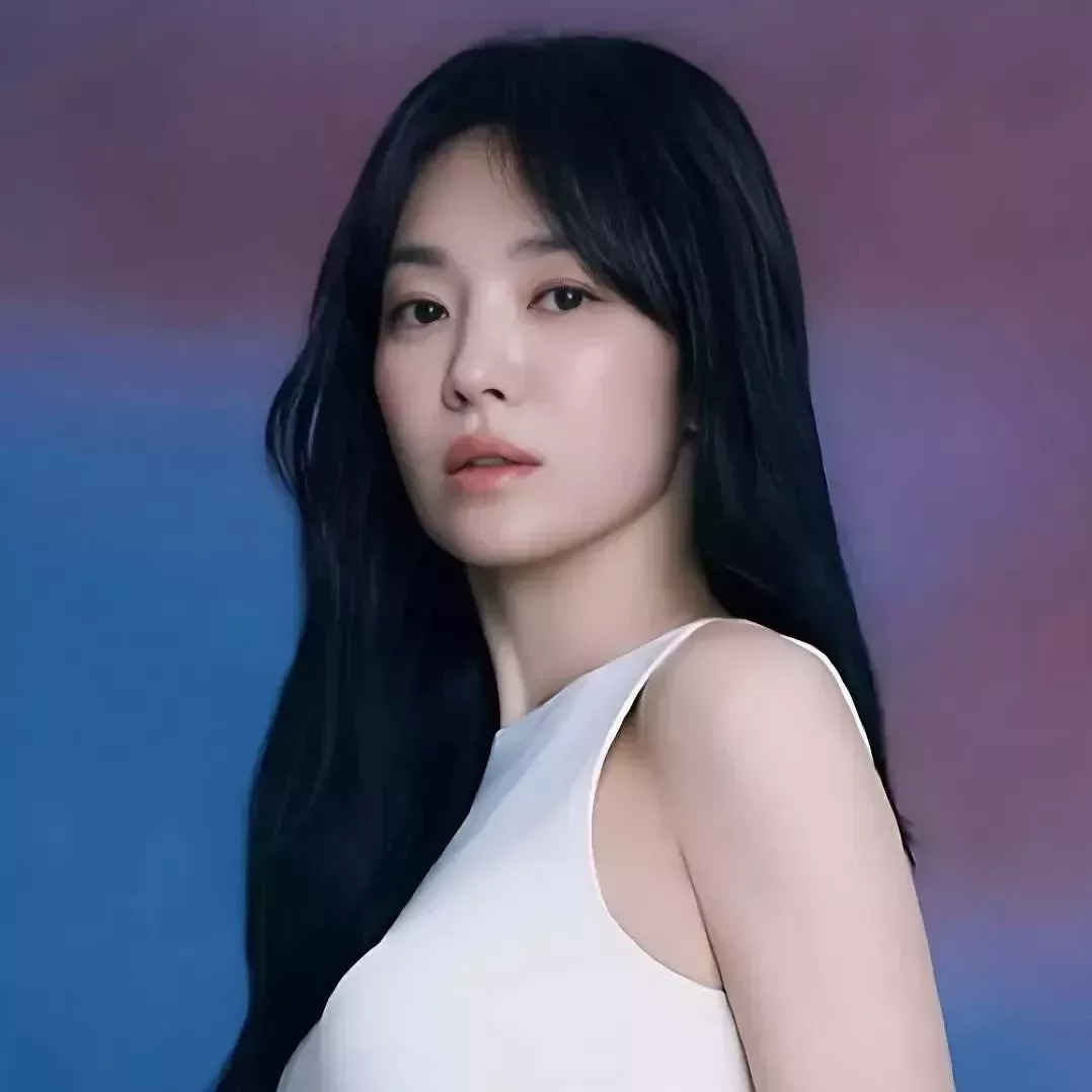Latest photo of Song Hyekyo