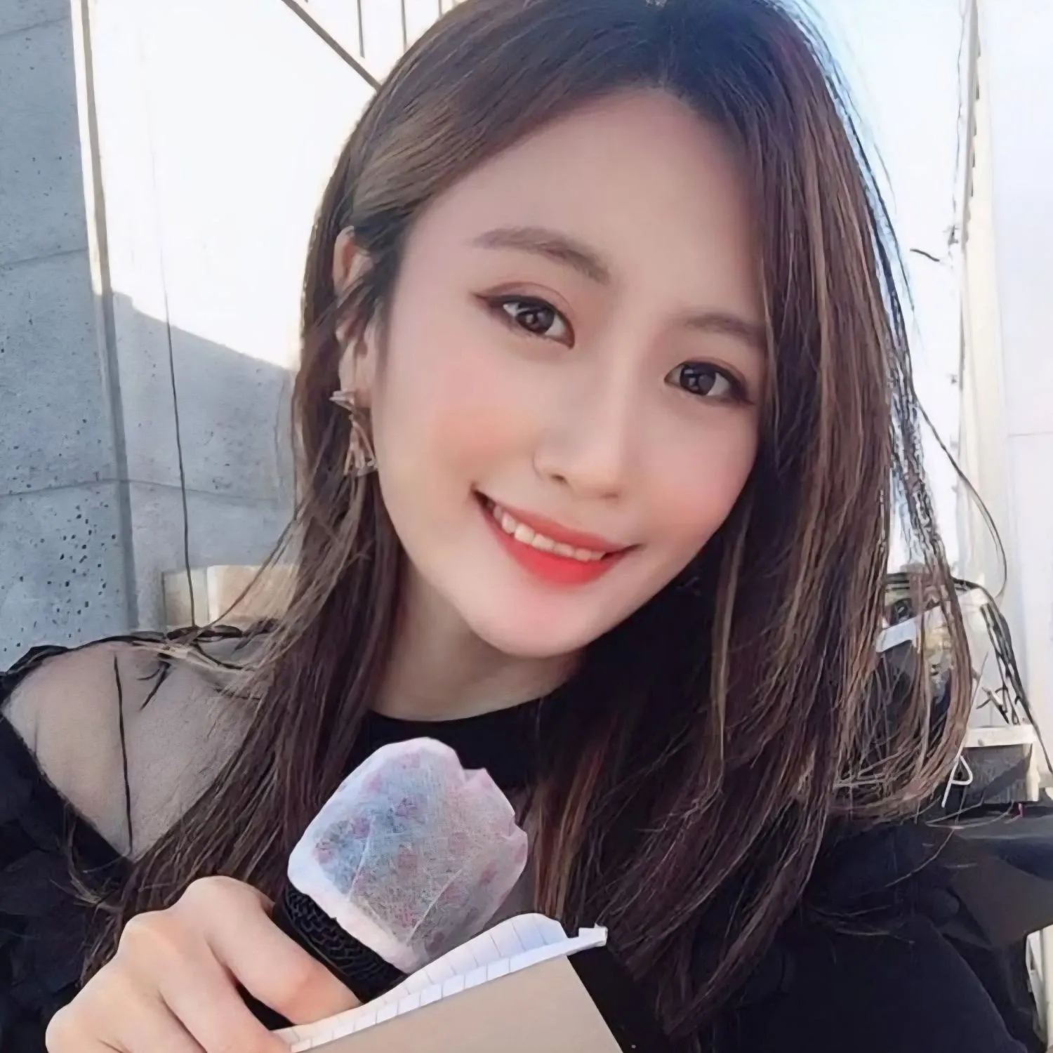 Behind-the-scenes cut of Gu Sukyung