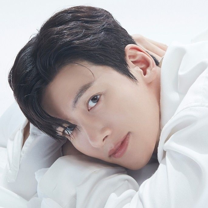 池昌旭的最新照片