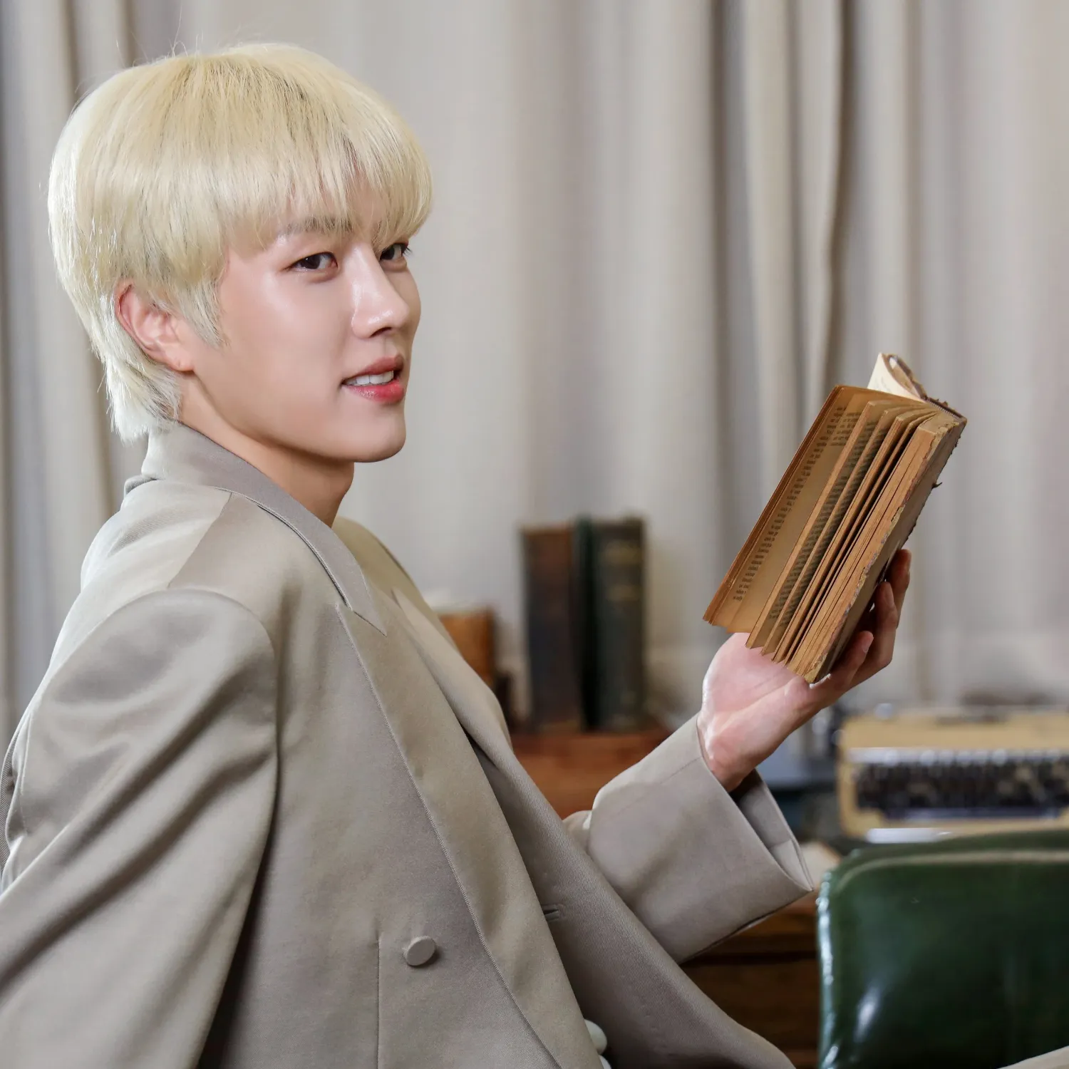 Latest photo of Lee Seongyeol