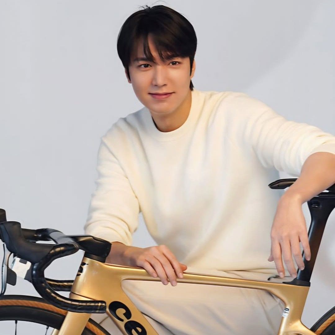 Latest photo of Lee Minho