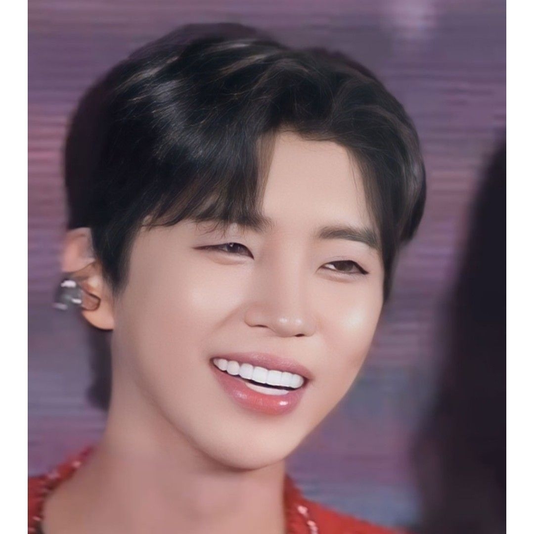 Cuplikan di balik layar dari Lim Youngwoong