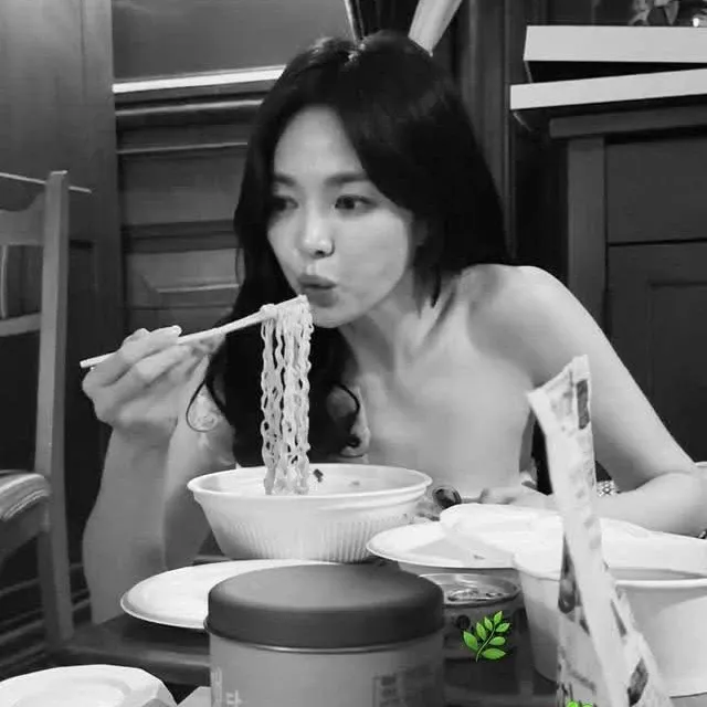 Latest photo of Song Hyekyo