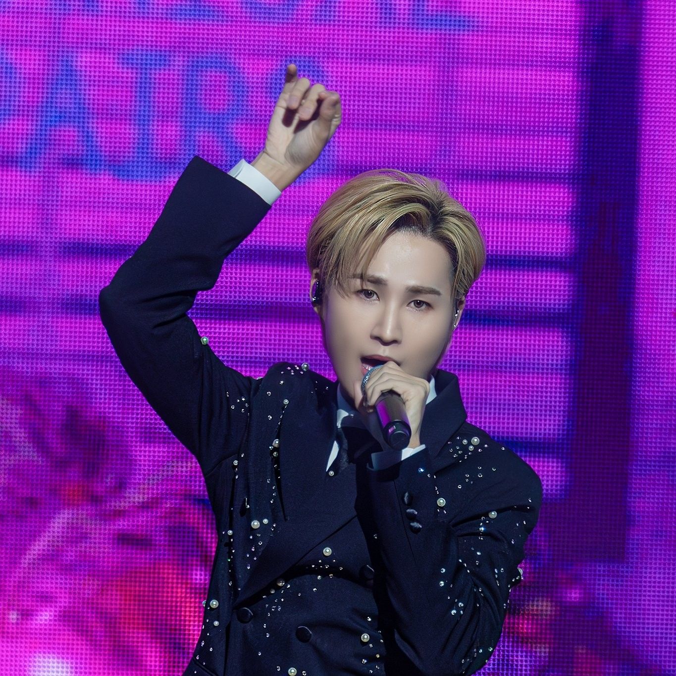 Cuplikan di balik layar dari Kim Heejae