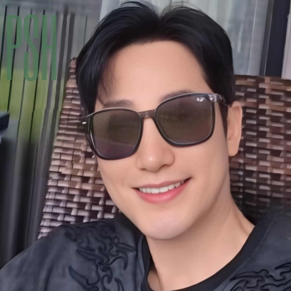 Behind-the-scenes cut of Park Sihoo