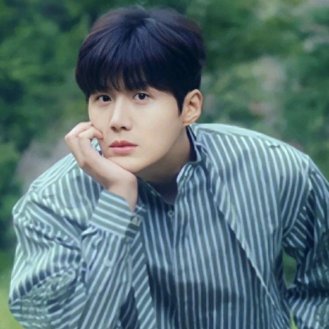 Latest photo of Kim Seonho