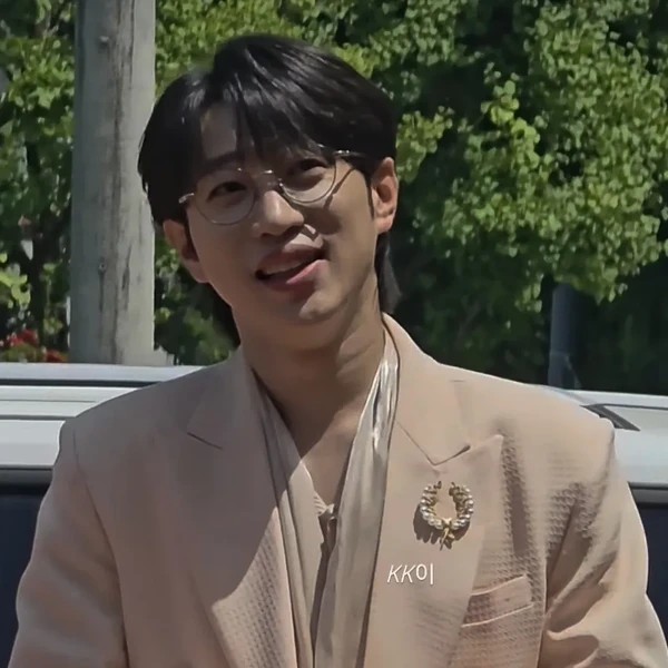 안성훈 최근 활동샷