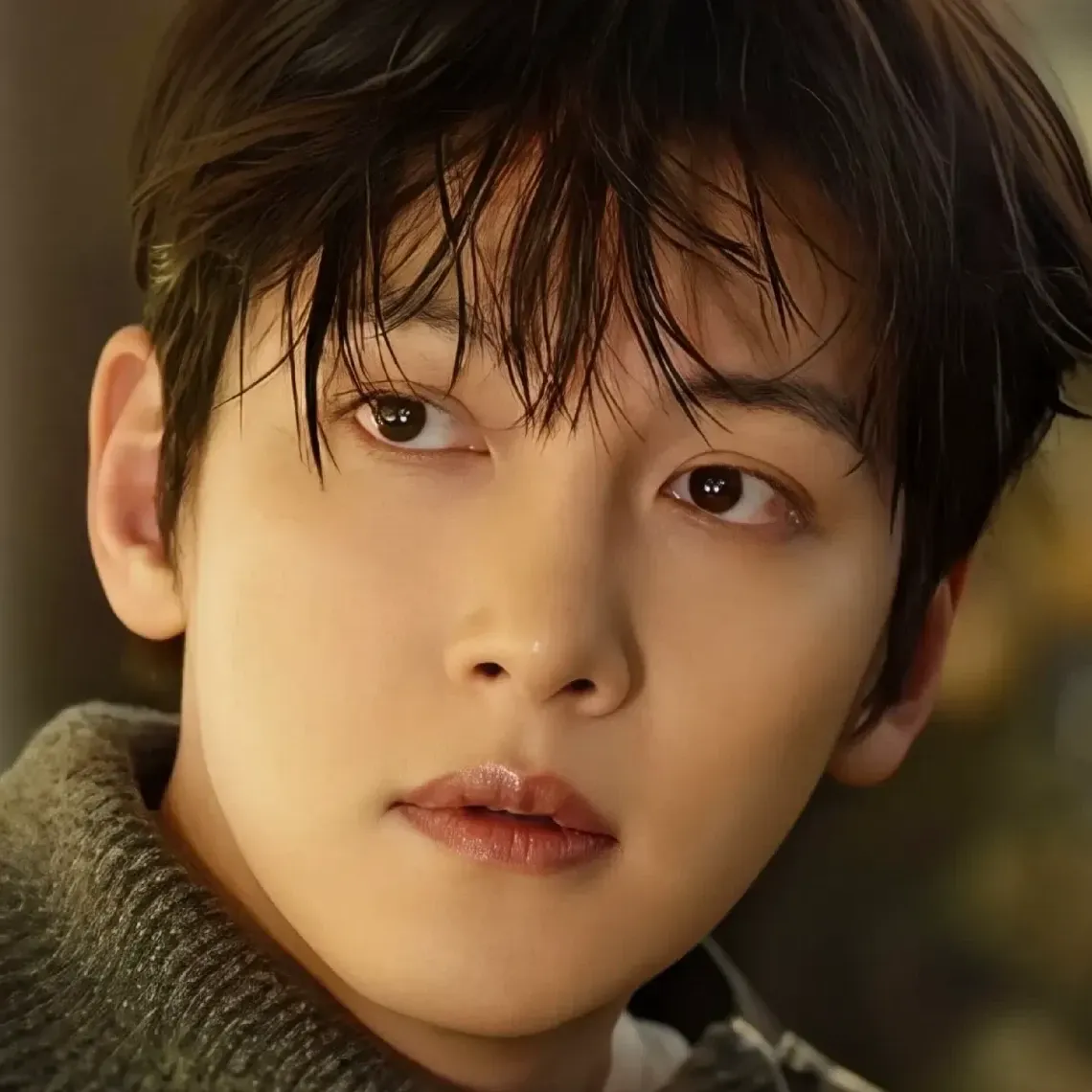 Behind-the-scenes cut of Ji Changwook