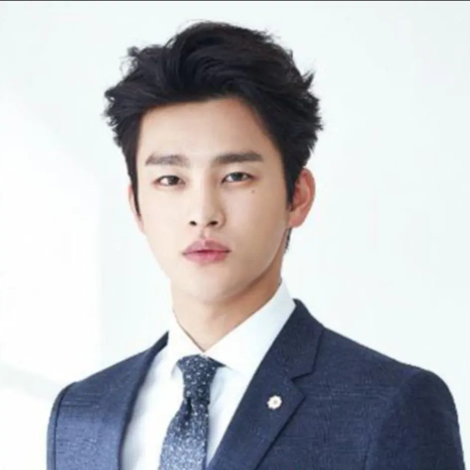 Recent activity shot of Seo Inguk