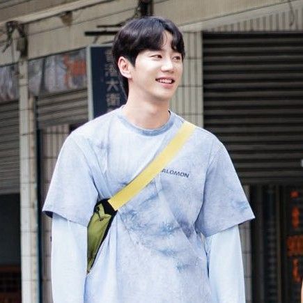 Latest photo of Lee Junyoung