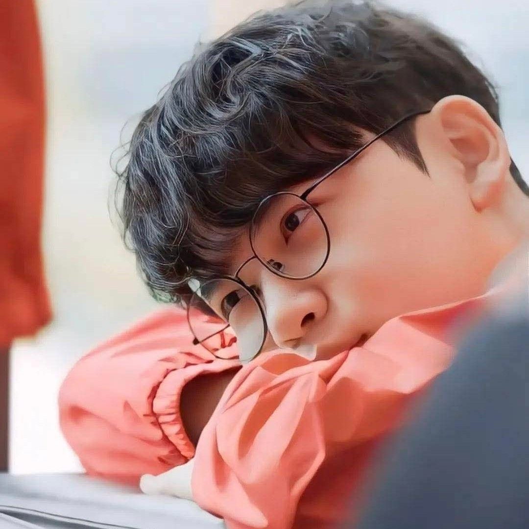 Cuplikan di balik layar dari Gumayusi