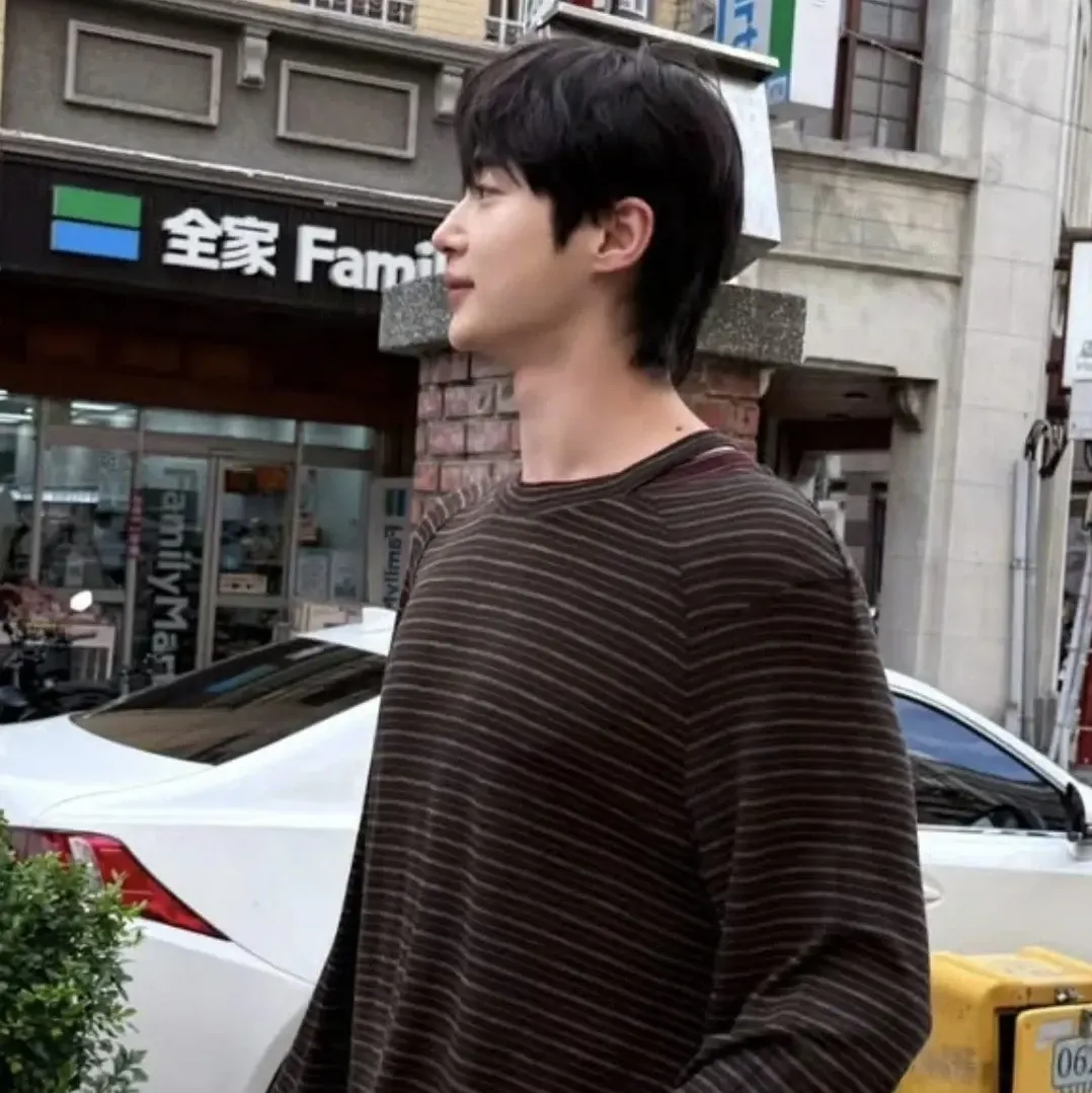 Latest photo of Byeon Wooseok