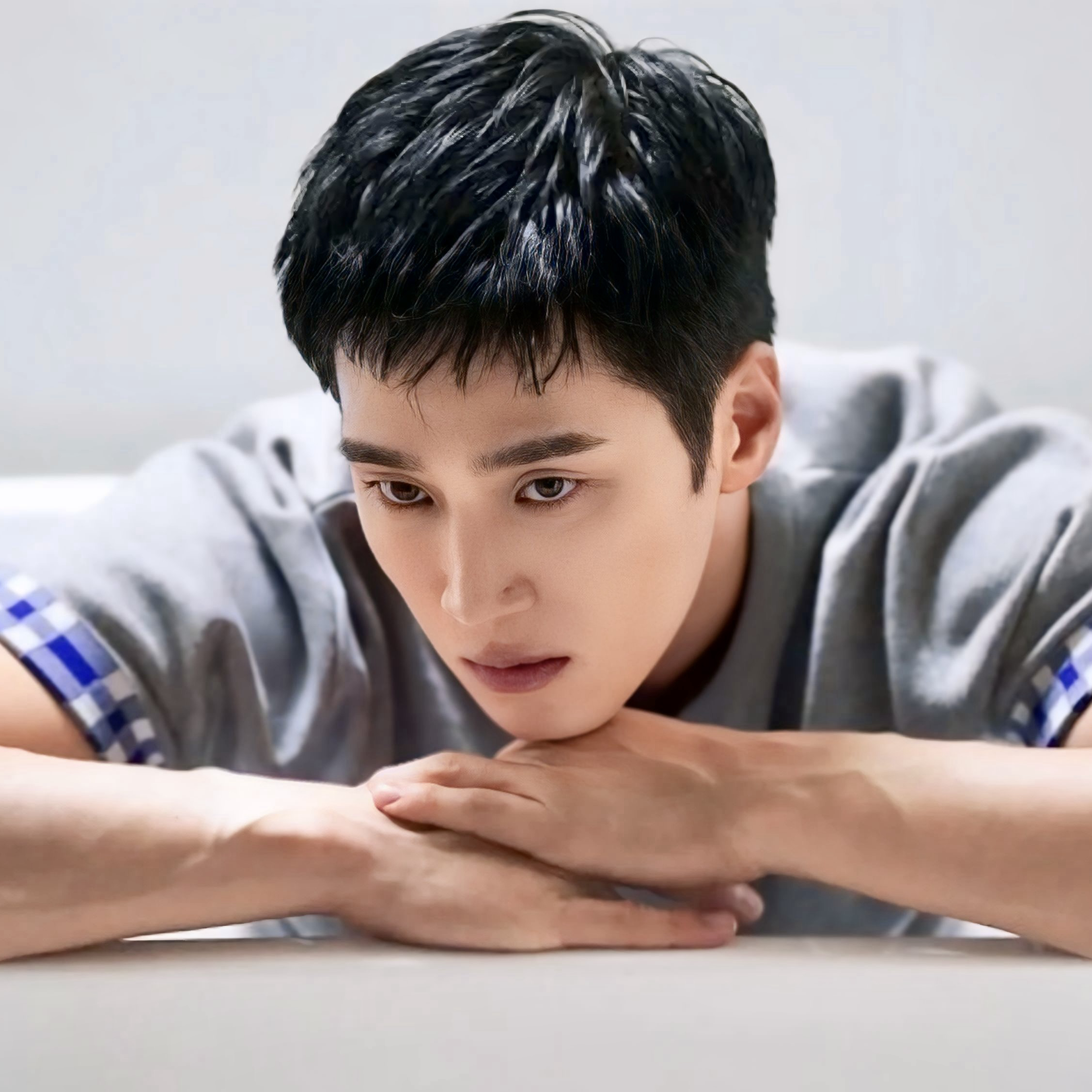 Behind-the-scenes cut of Ahn Bohyun