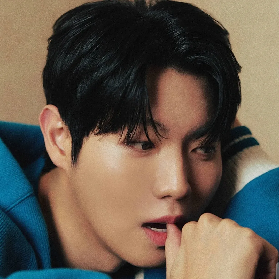 Recent activity shot of Son Taejin