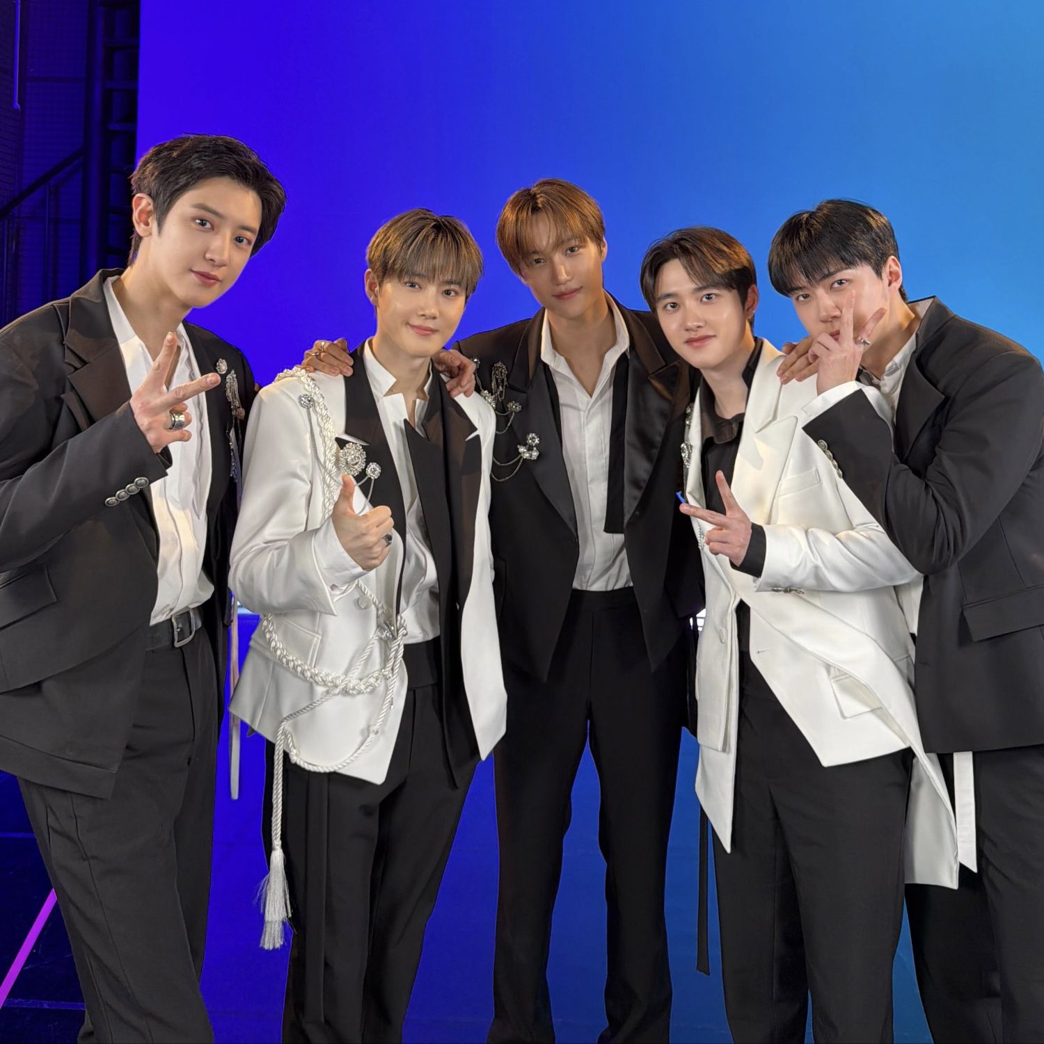 도경수 (디오)의 비하인드 컷