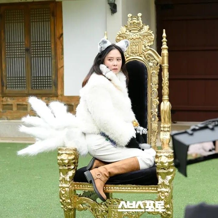 Cuplikan di balik layar dari Song Jihyo