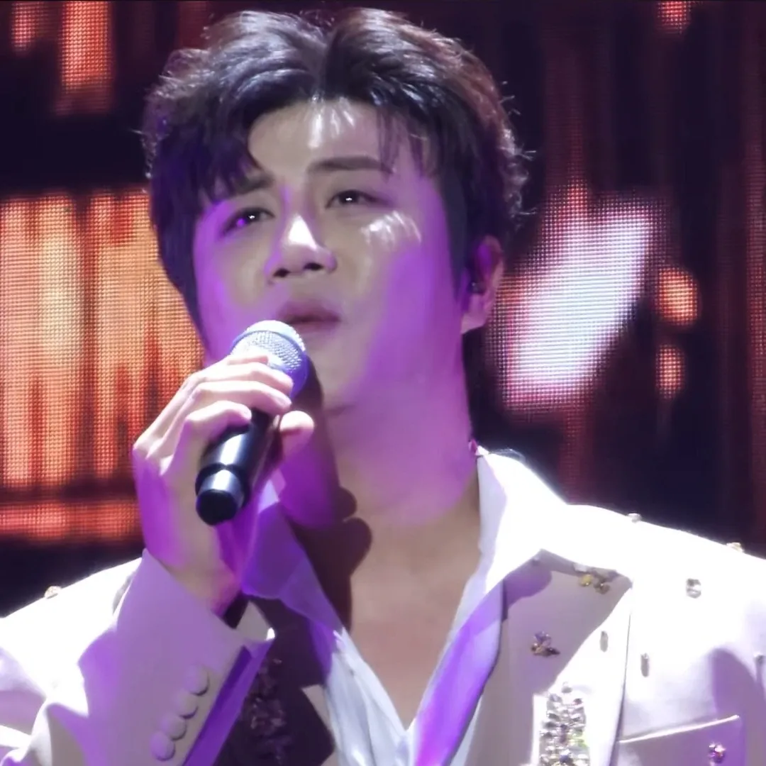 Behind-the-scenes cut of Jin Haesung