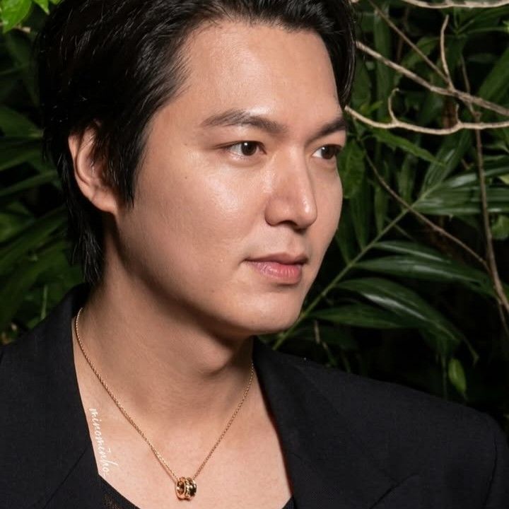 粉絲拍下的李敏鎬瞬間