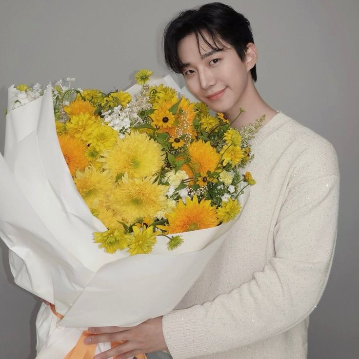 粉丝拍下的李俊昊瞬间