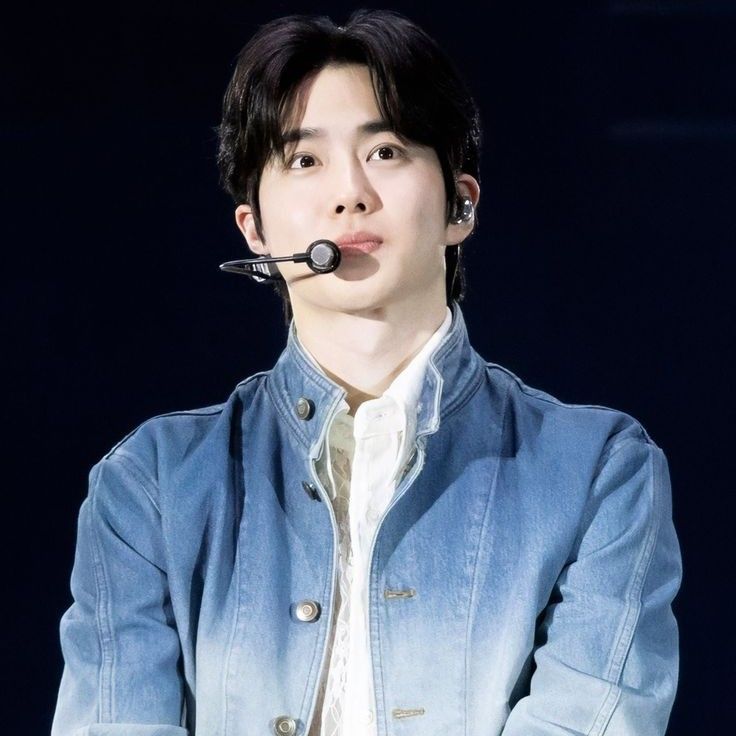 Behind-the-scenes cut of Suho