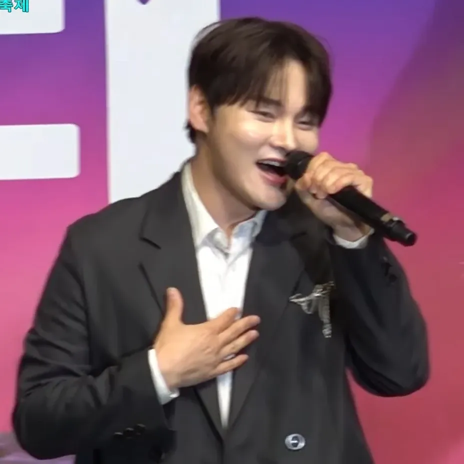 박서진 최근 활동샷