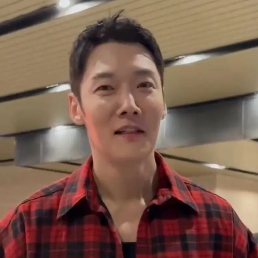 Momen yang diabadikan oleh penggemar Choi Jinhyuk