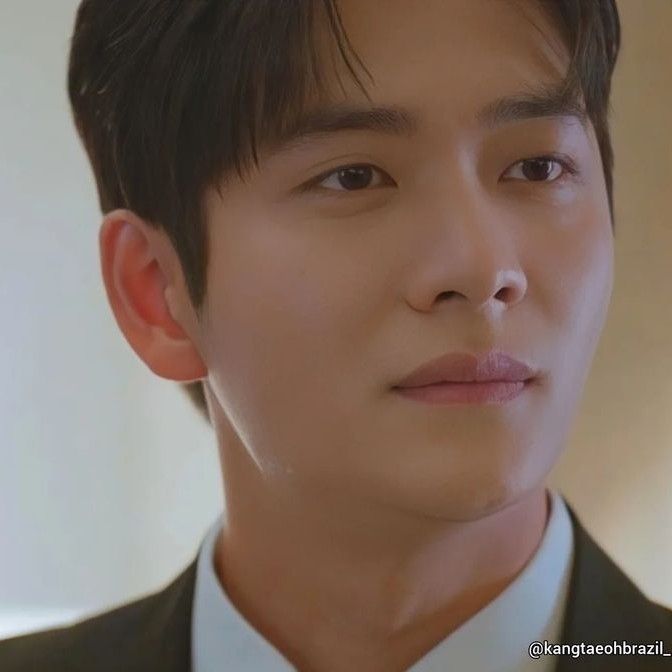 A moment captured by a fan of Kang Taeoh
