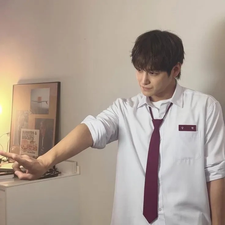 A moment captured by a fan of Kim Bum