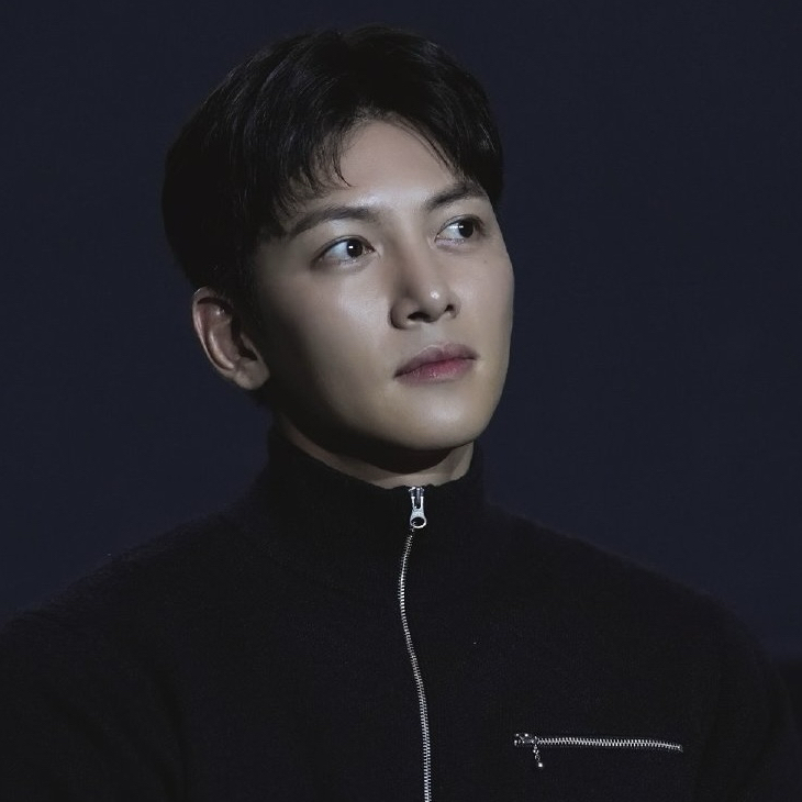 粉丝拍下的池昌旭瞬间