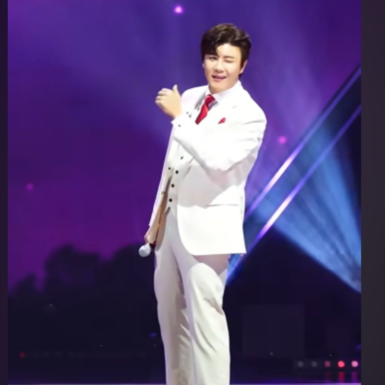 粉丝拍下的晋海成瞬间