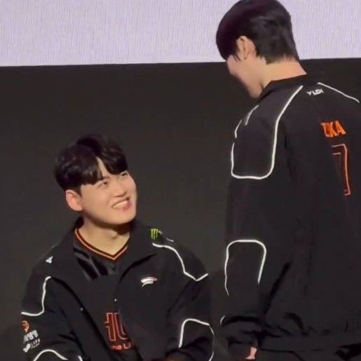 Latest photo of Gumayusi