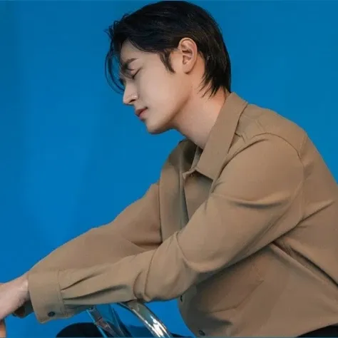 A moment captured by a fan of Park Seoham