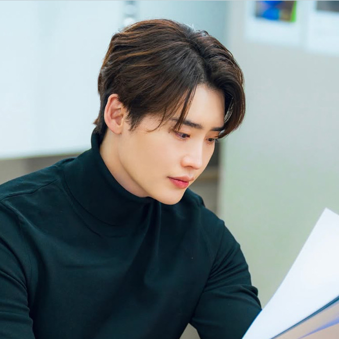 粉絲拍下的李鍾碩瞬間